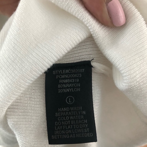 NWT Turtleneck top - Picture 4 of 4